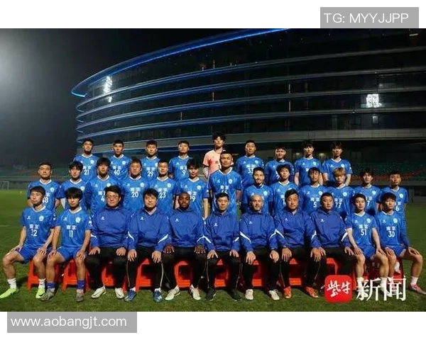 南京足球队的拼搏历程与邀请赛背后的故事揭秘